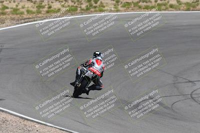 media/Apr-20-2025-AHRMA (Sun) [[393a79c373]]/Race/Group 7/Turn 4b/